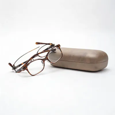 folding reading glasses with case